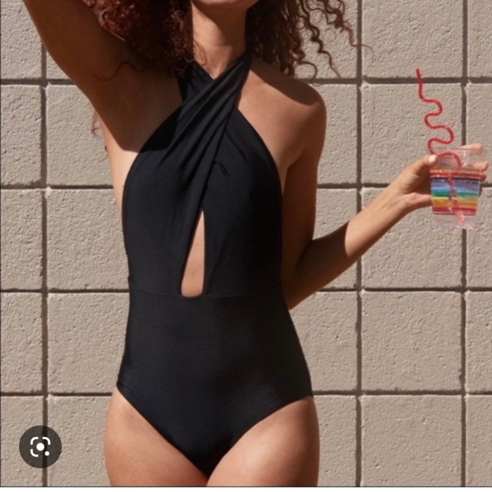 Aerie one piece bathing suit.